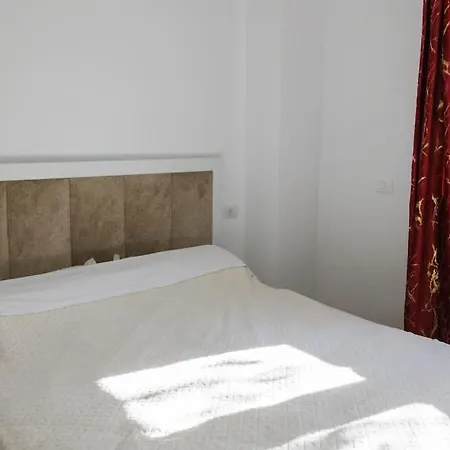 Drita 1 Cozy Modern Apartamento