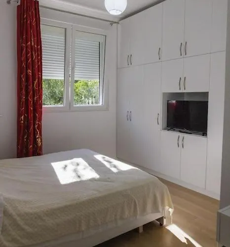 Drita 1 Cozy Modern * Fier